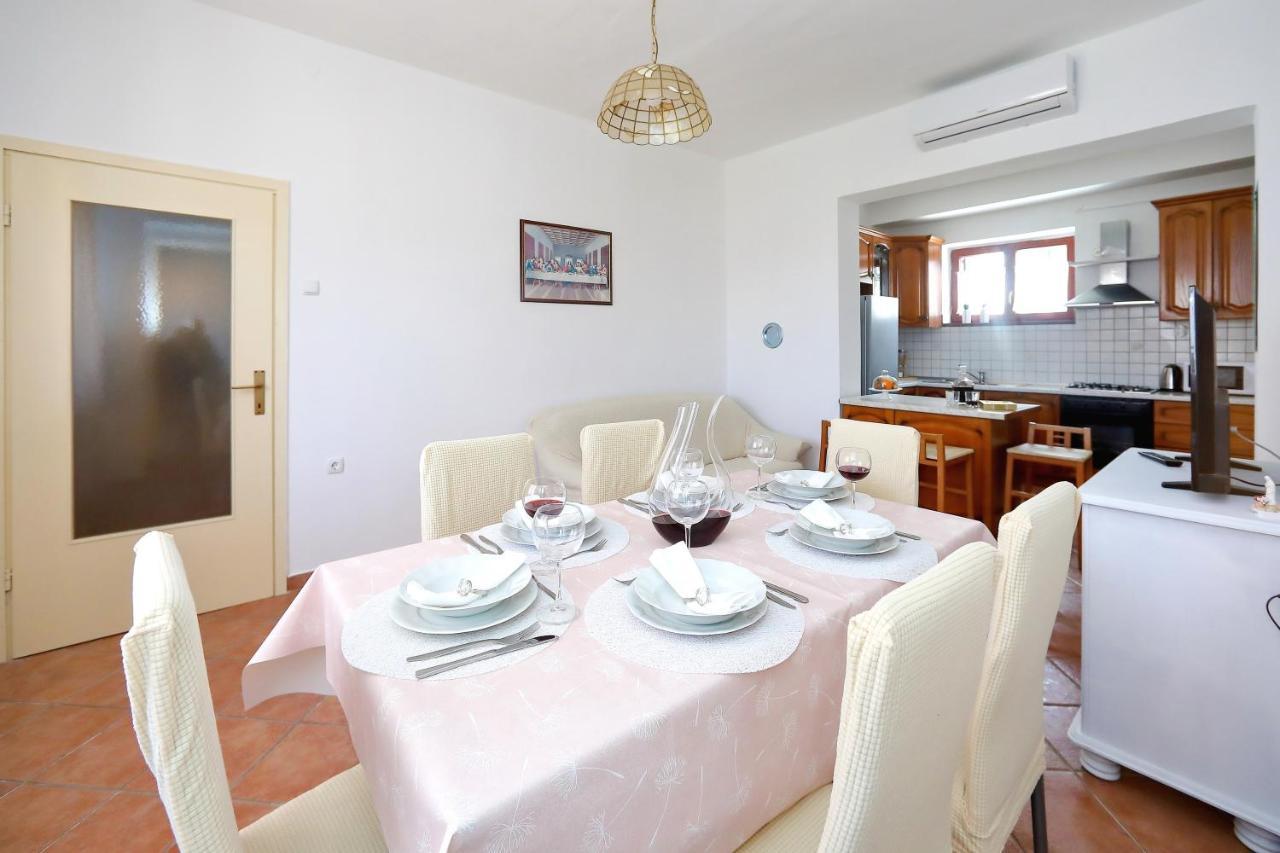 Apartmani Dubravka Bibinje Bagian luar foto