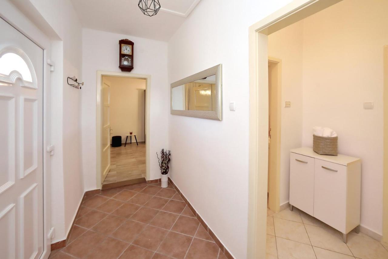Apartmani Dubravka Bibinje Bagian luar foto