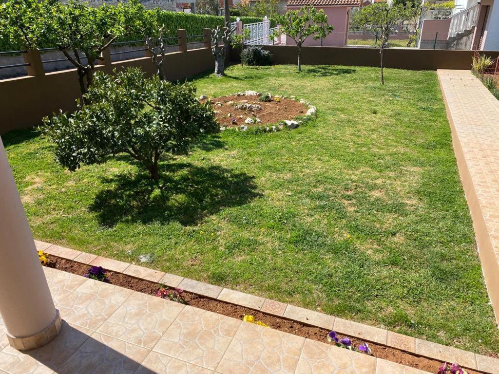 Apartmani Dubravka Bibinje Bagian luar foto